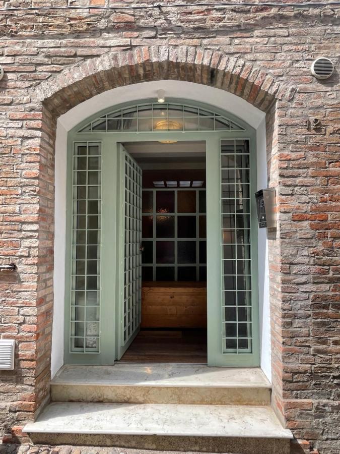 Estense 12 Appartamento In Centro Citta Ferrara Kültér fotó